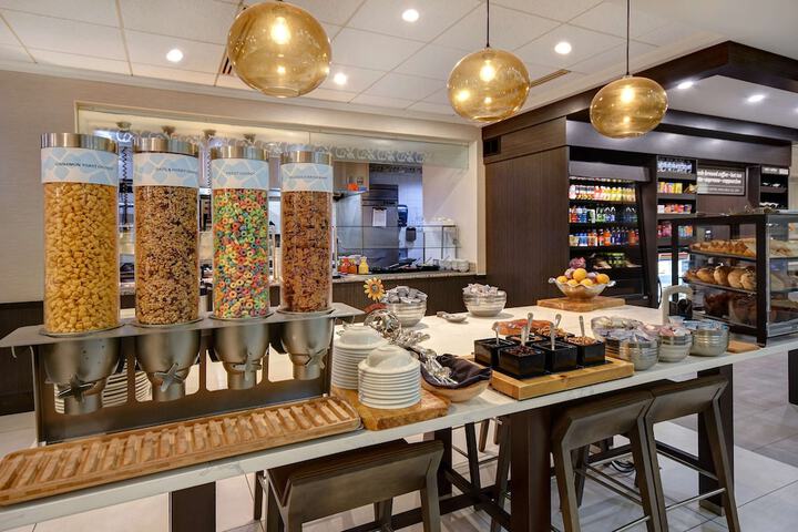 Breakfast area
