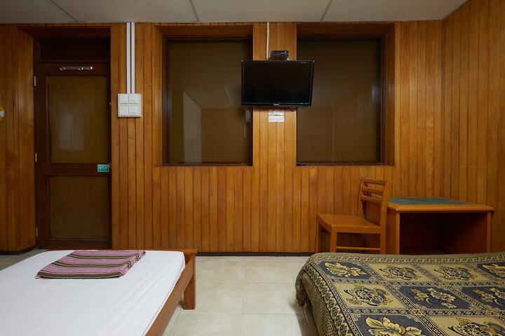 Room 46 of 96