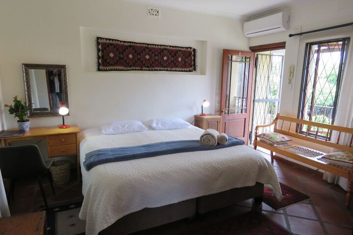 Room 25 of 103