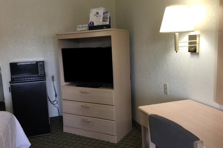 2 Beds Queen Bed (3 of 9)