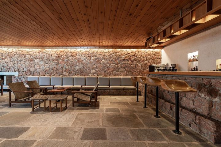 Snack bar