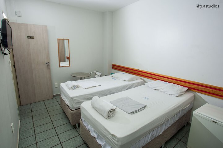 Room 8 of 22