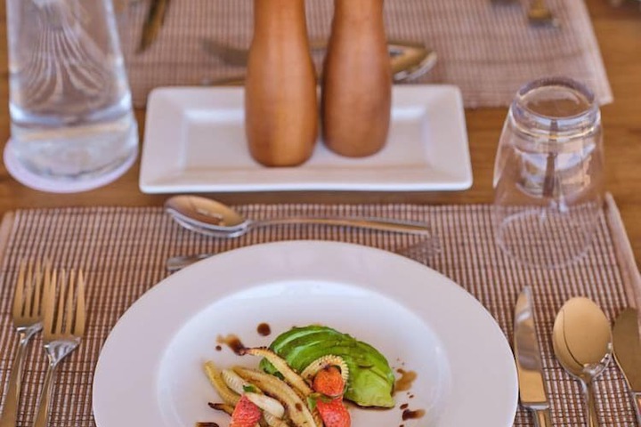 Dining 37 of 54