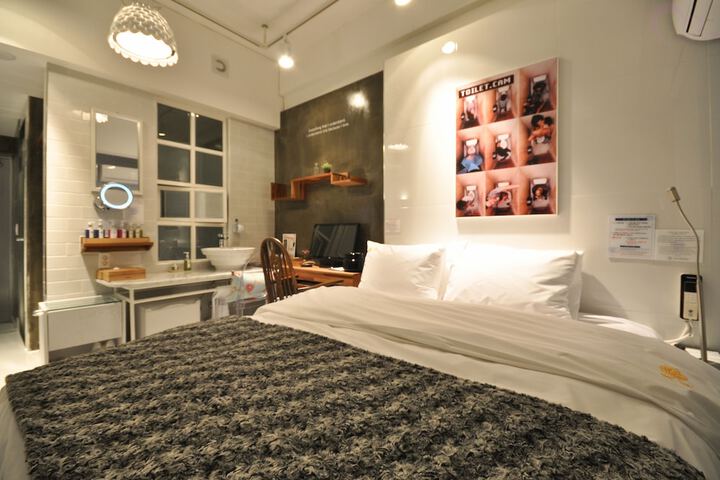 Room 40 of 68