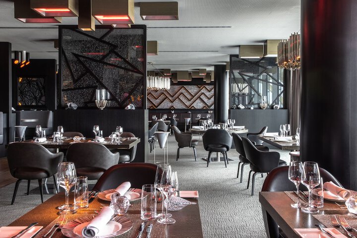 Dining 90 of 146