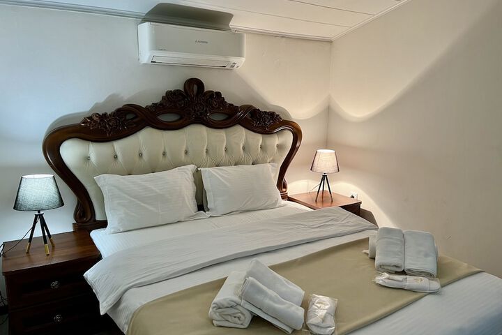 Room 42 of 113