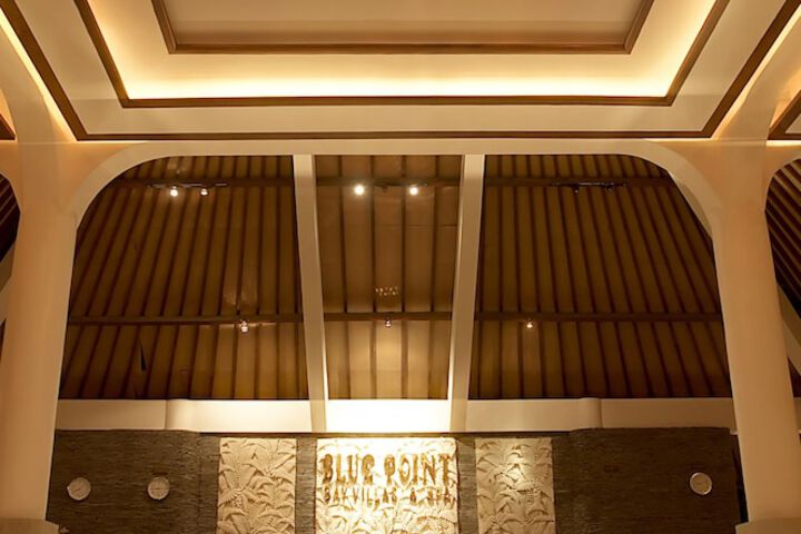 Hotel Interior 4 of 121