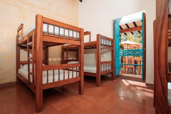 Room 5 of 33