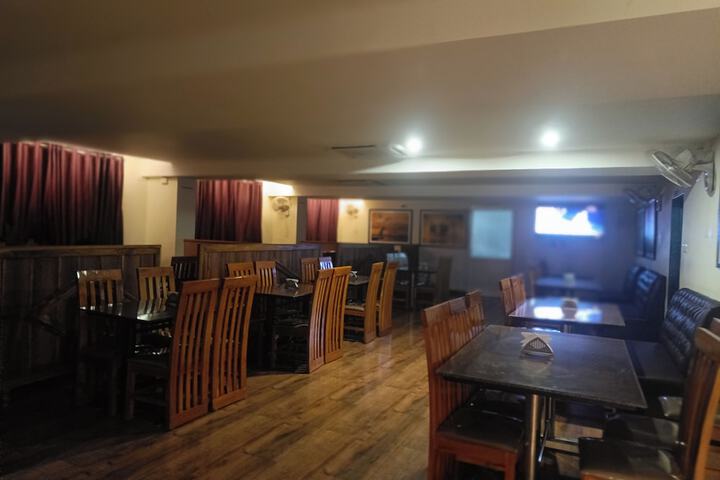 Room 6 of 19