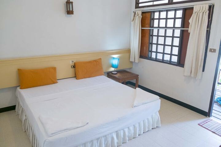 Room 10 of 45