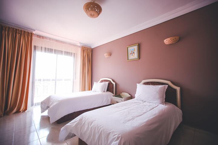 Room 11 of 24