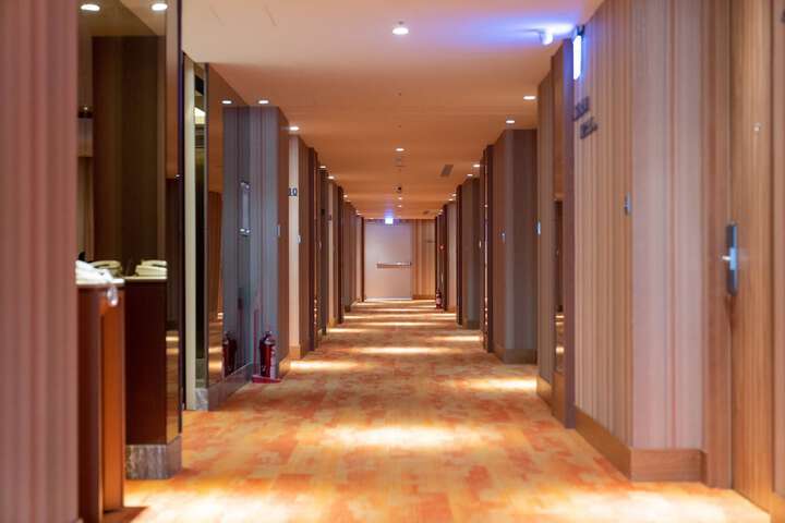 Ballroom/Hall 34 of 44