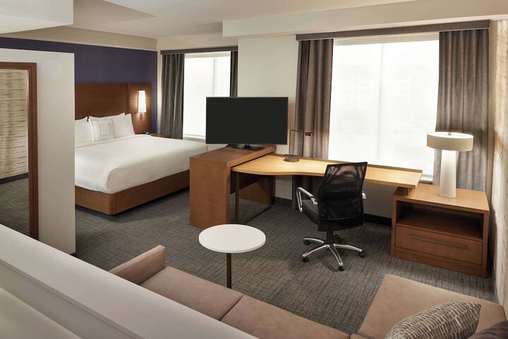 Room 6 of 24