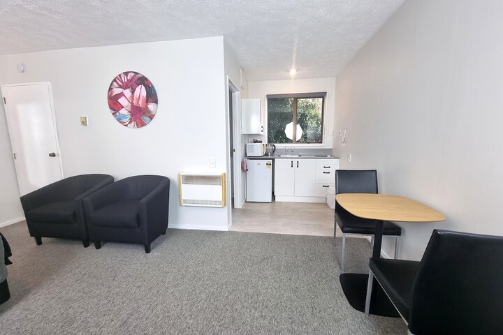 Room 11 of 29