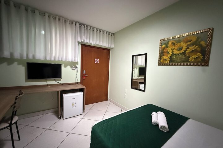 Room 5 of 26