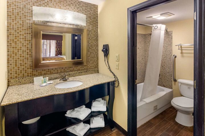 Clean Restrooms