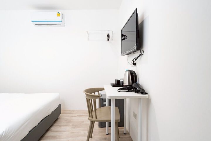 Room 13 of 60