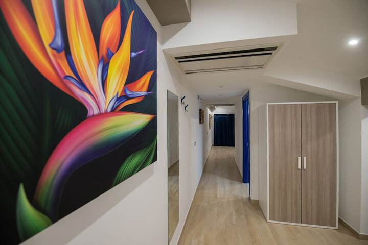 Room 30 of 54