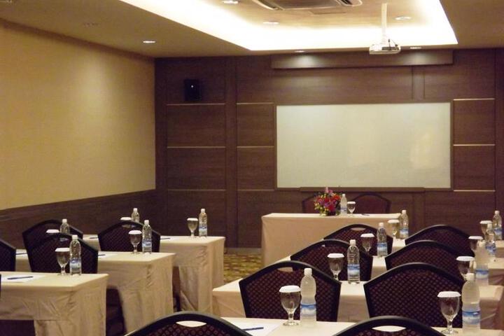 OS HOTEL EDUKITS (EX. VENESIA HOTEL)
