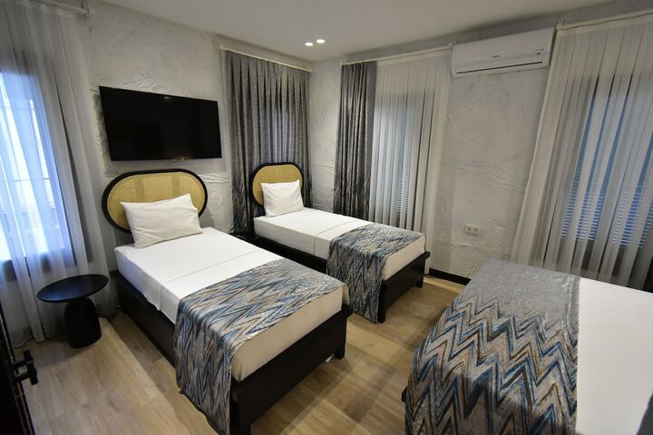Room 5 of 35