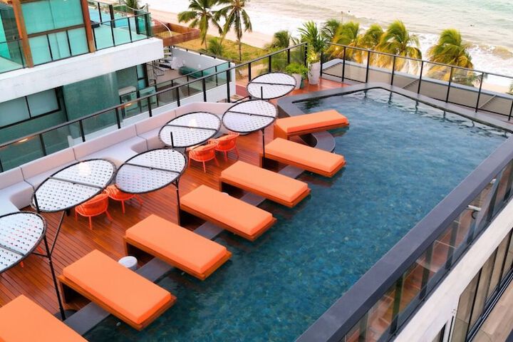 Pool 12 of 24