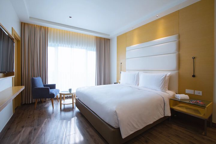 Room 10 of 21
