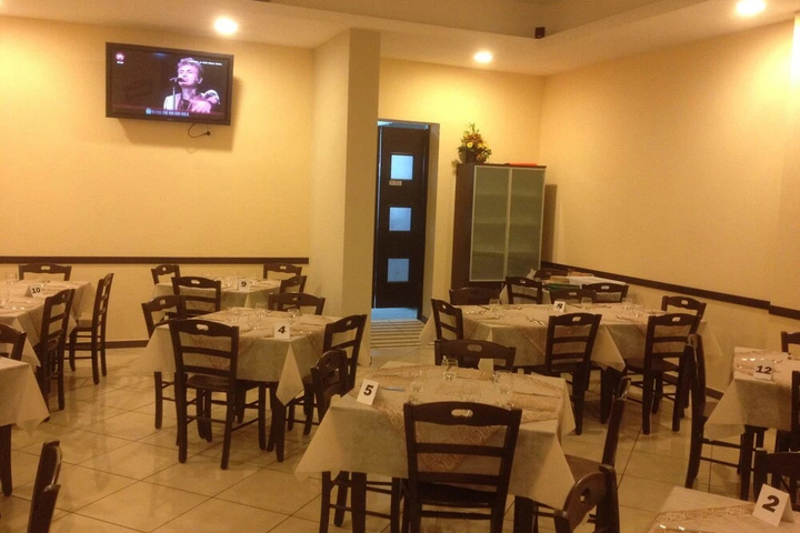 Dining 6 of 7