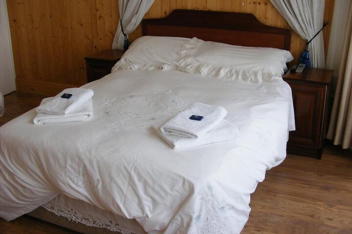 Room 7 of 35
