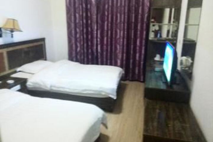 Room 14 of 36