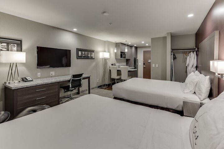 Room 21 of 80