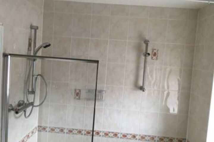 Room 3 of 16