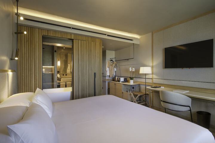 Room 20 of 114