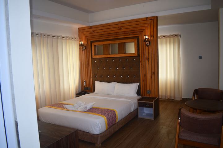 Room 16 of 95