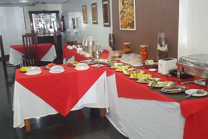 Breakfast/Coffee Service 10 of 14