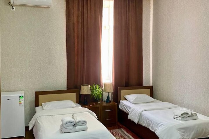 Room 8 of 19