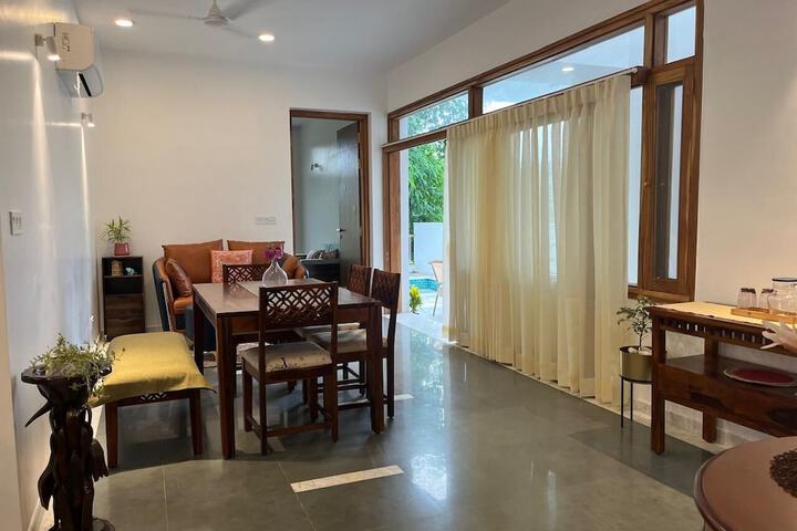 Room 5 of 20