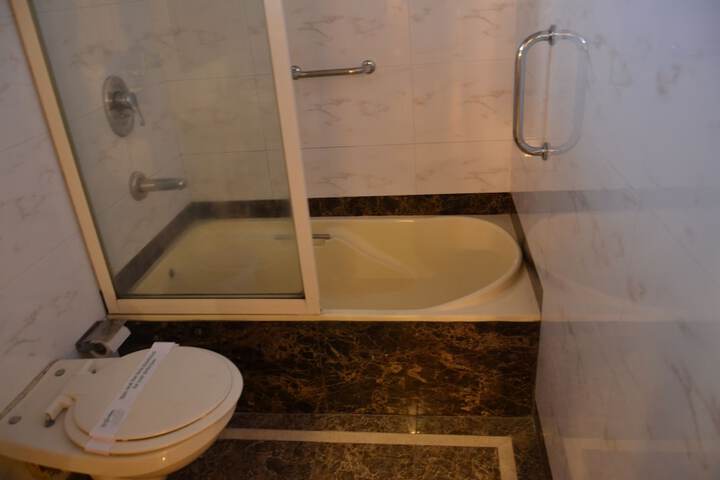 Room 42 of 57