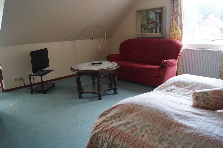 Room 6 of 49