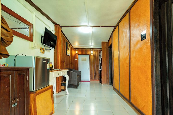 Room 49 of 203