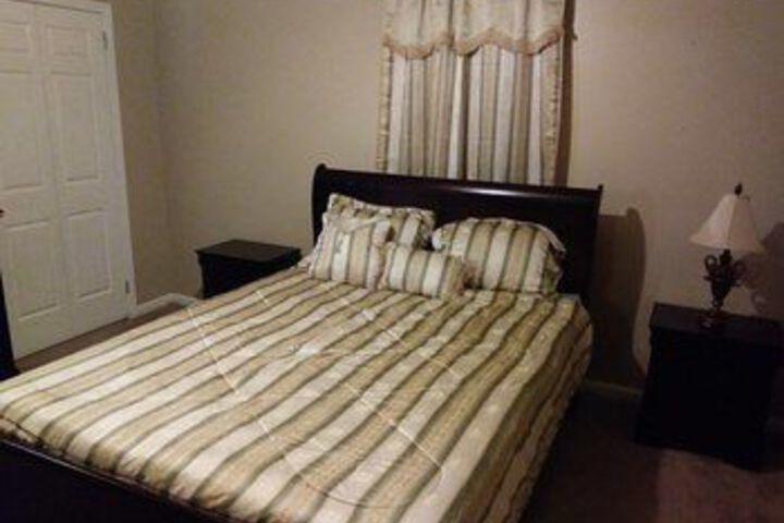 Room 5 of 17