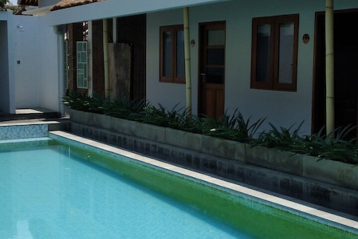 Pool 14 of 27