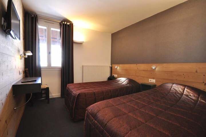 Room 8 of 21
