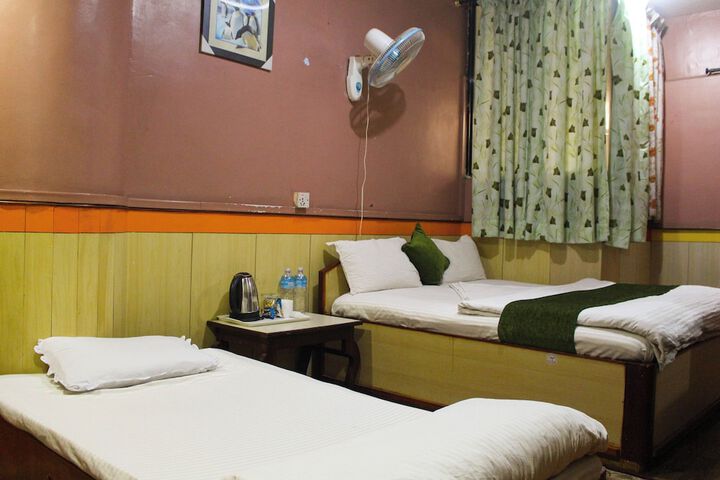 Room 7 of 13