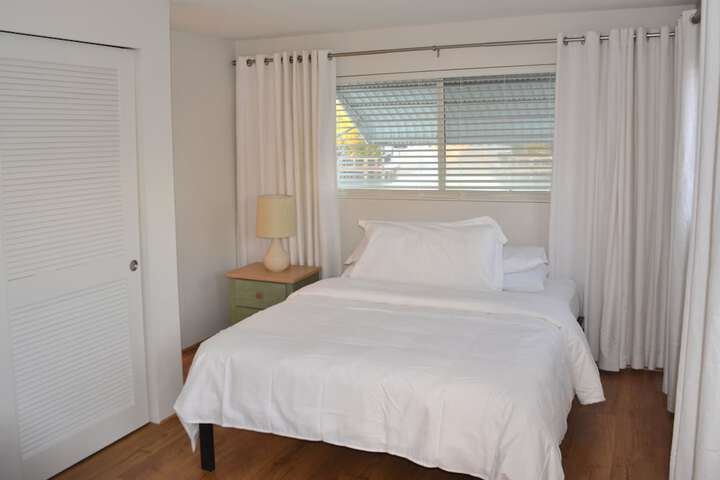 Room 5 of 236