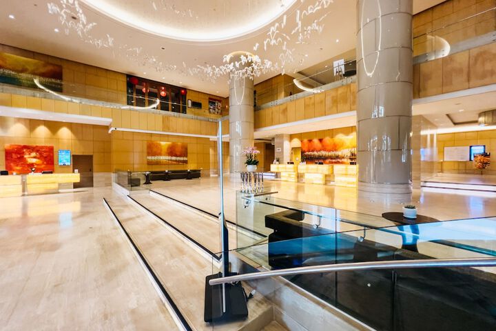 Hotel Interior 5 of 131