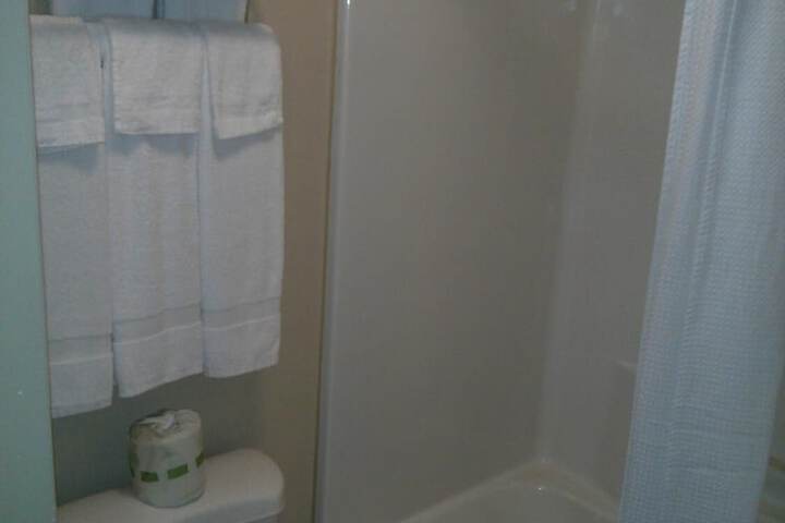 Room 17 of 29