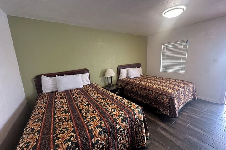 Room 10 of 36