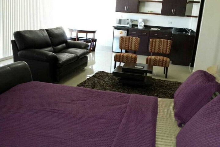 Room 3 of 39