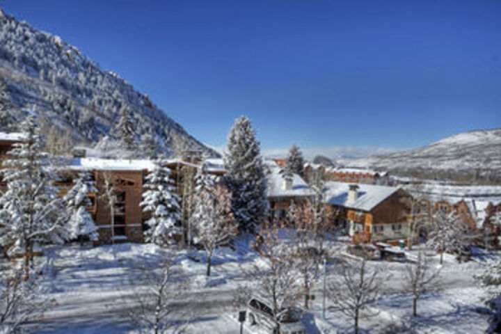 Exterior of Alpenblick Townhomes