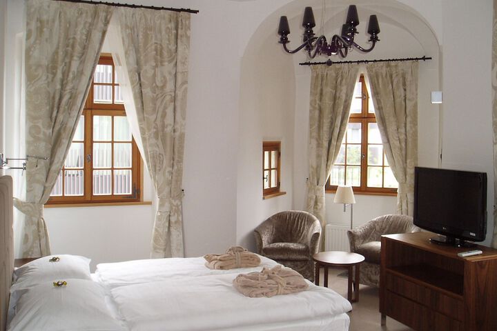 Room 5 of 46